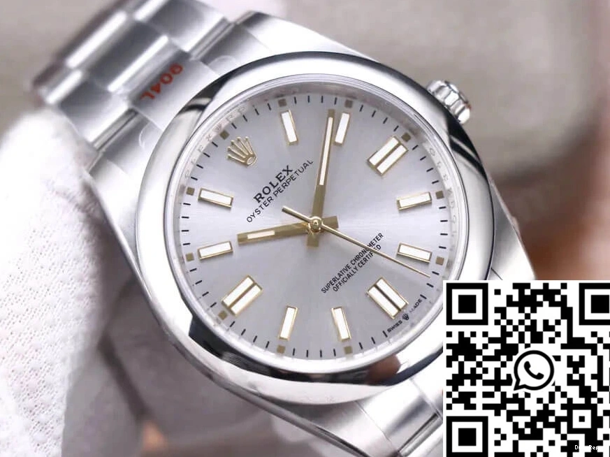 Perpetual Rolex M124300-0001 Oyster Silver Factory Dial 41MM EW 0223